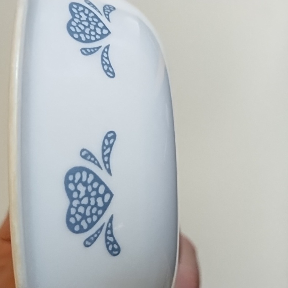 CORELLE INDIGO BLUE LUNCH PLATE & SMALL CORELLE BLUE HEART BOWL